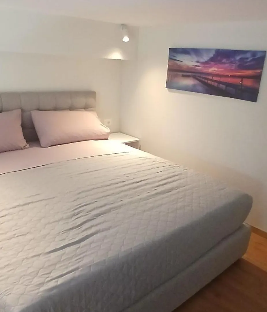 Leo Dublex Apartment Golem Albania